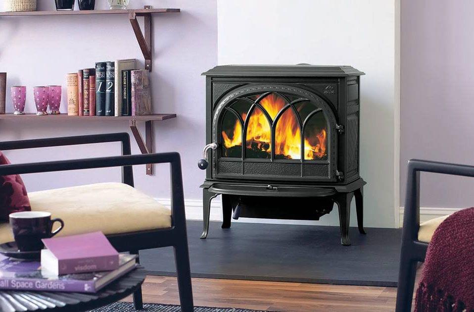 Poêle à bois Jotul F 400 en situation